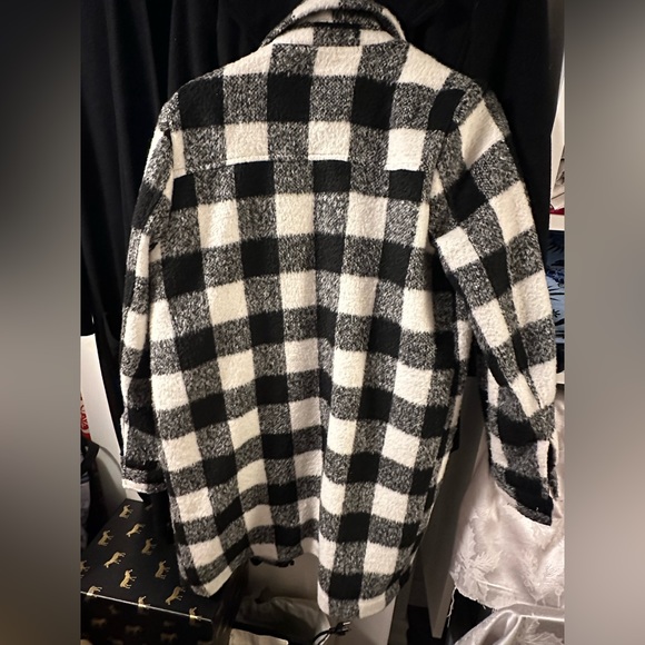 Women’s Plaid Coat Forever 21 size M - Picture 2 of 3